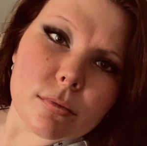 Meet your Posher, Casie